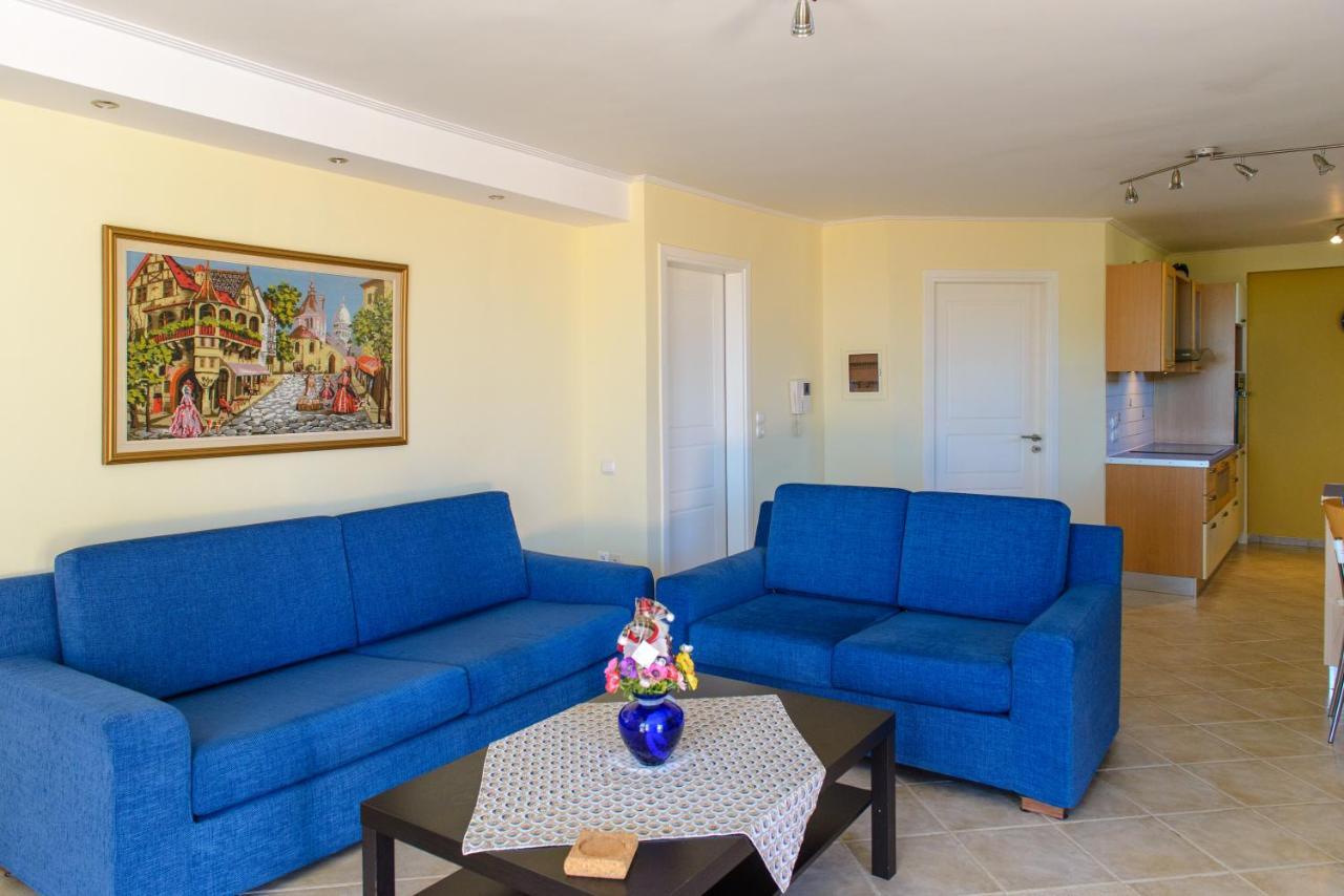 Artemis Riviera * Αρτέμιδα